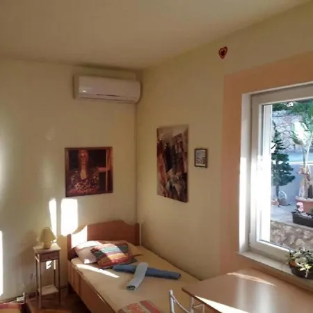 Dari - 120 M From Sea Apartment *