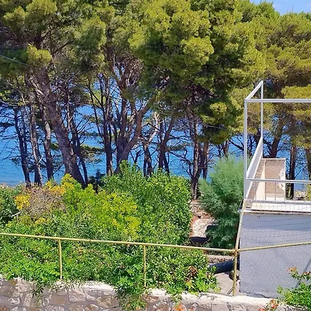 Dari - 120 M From Sea