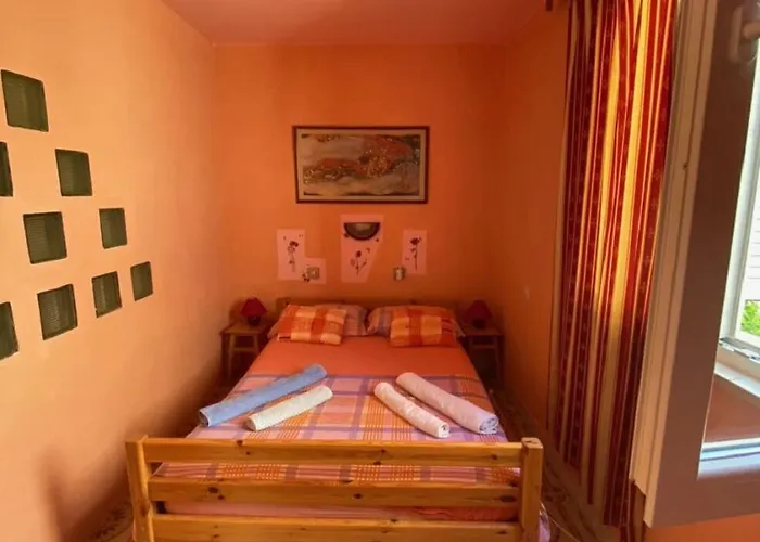 Dari Apartment *
