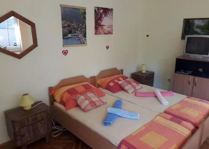 Apartment Dari *