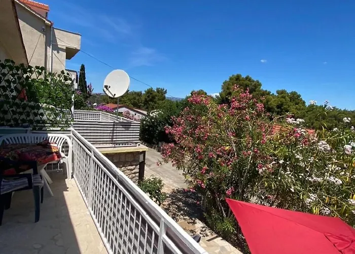 Apartment Dari *