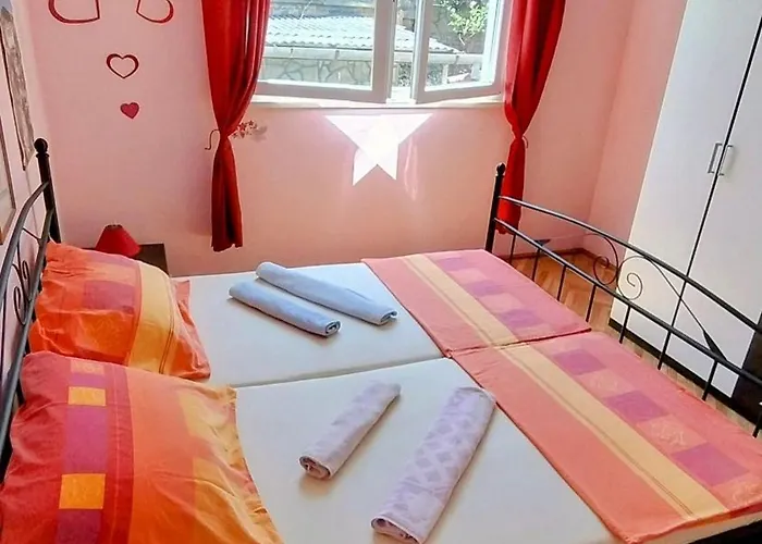 Dari Apartment *