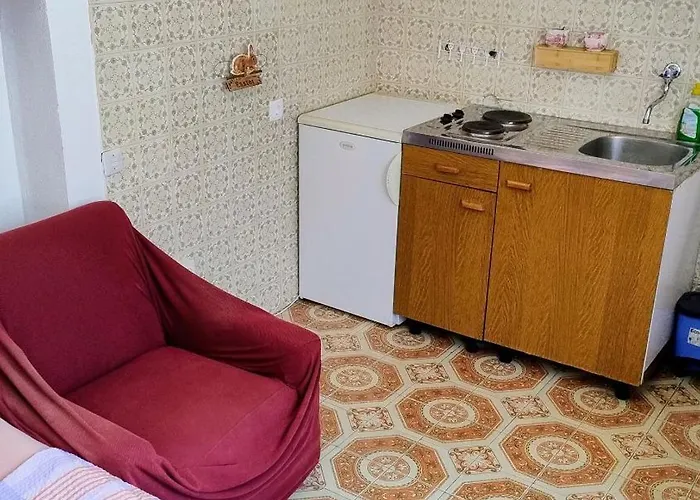 Dari Apartment Jelsa (Hvar)